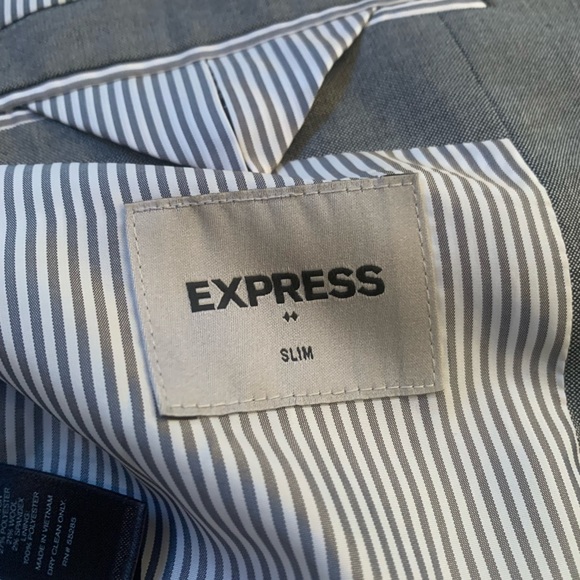 Express Suit - Picture 5 of 13
